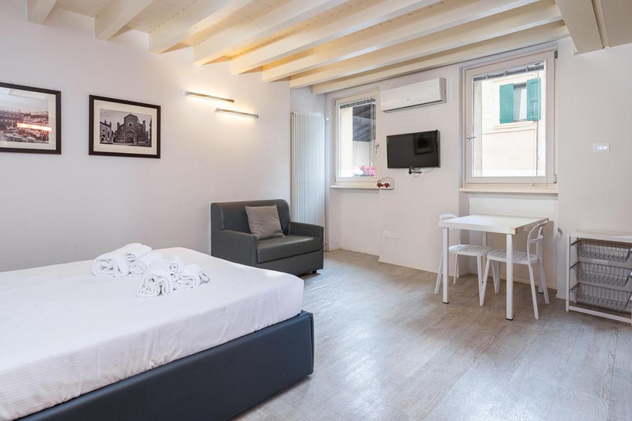 Vicolo Zini Apartments Verona Exteriér fotografie